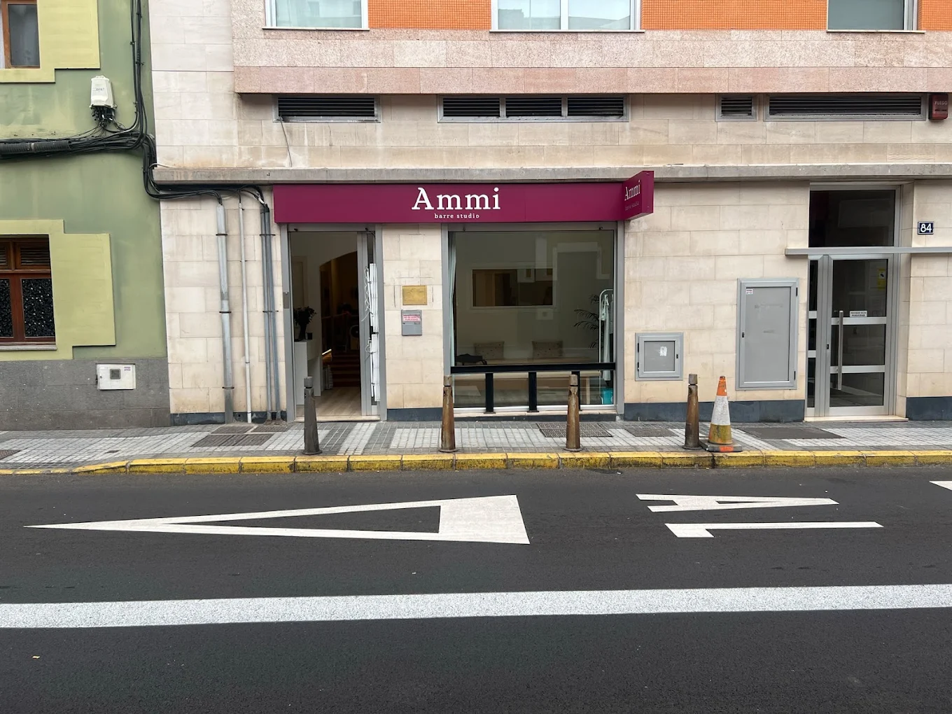 Instalaciones de Ammi Barre Studio